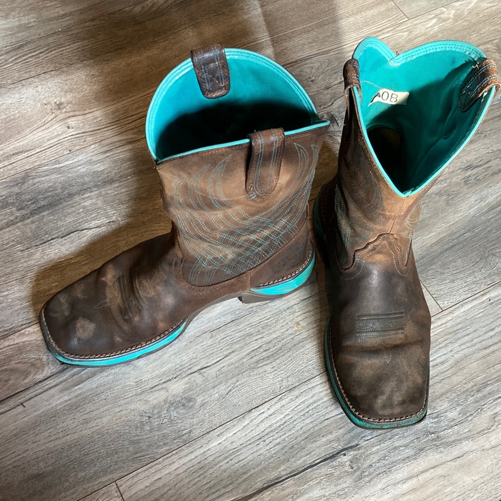 Ariat Brown and Teal Cowgirl Boots